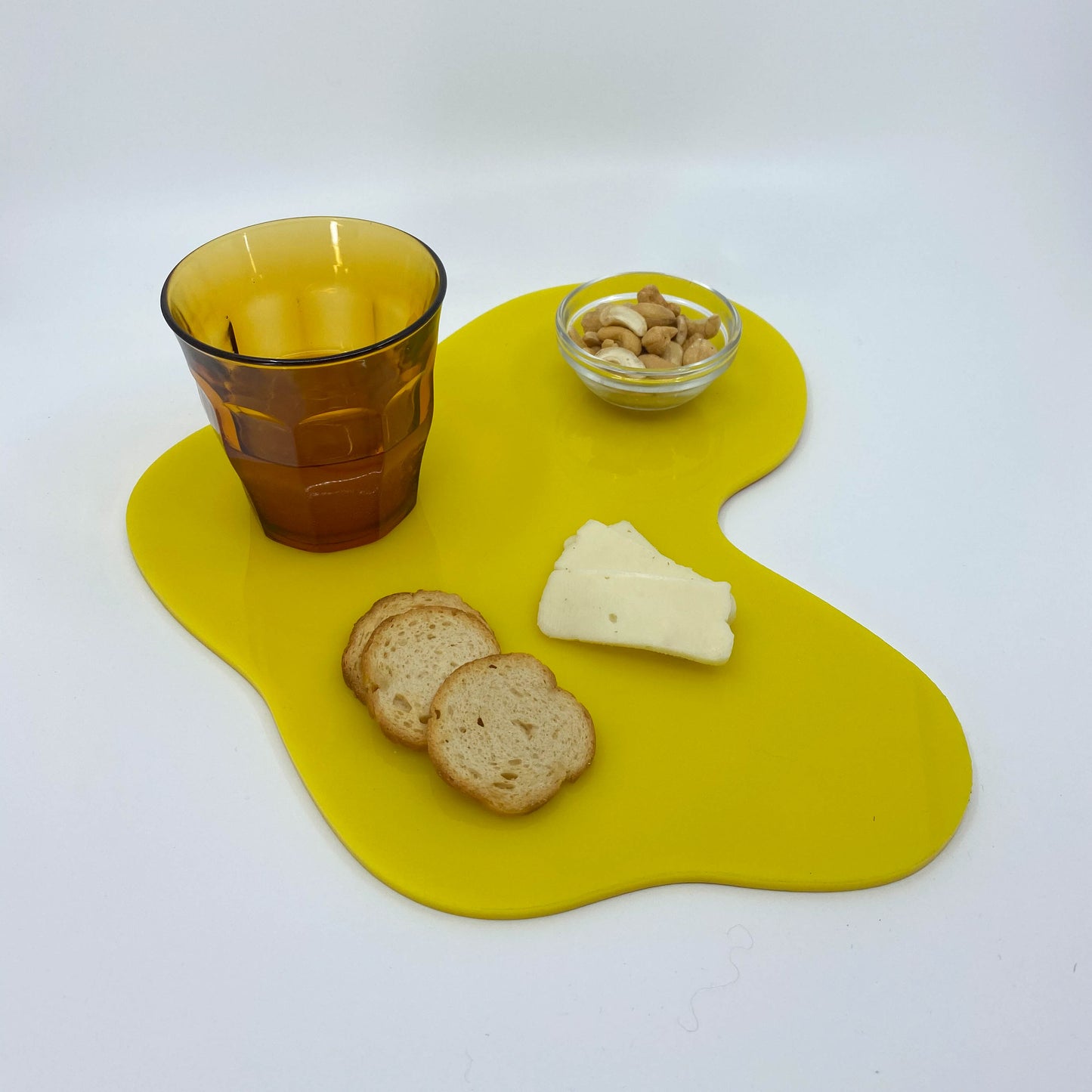 Large Table Blob, Yellow