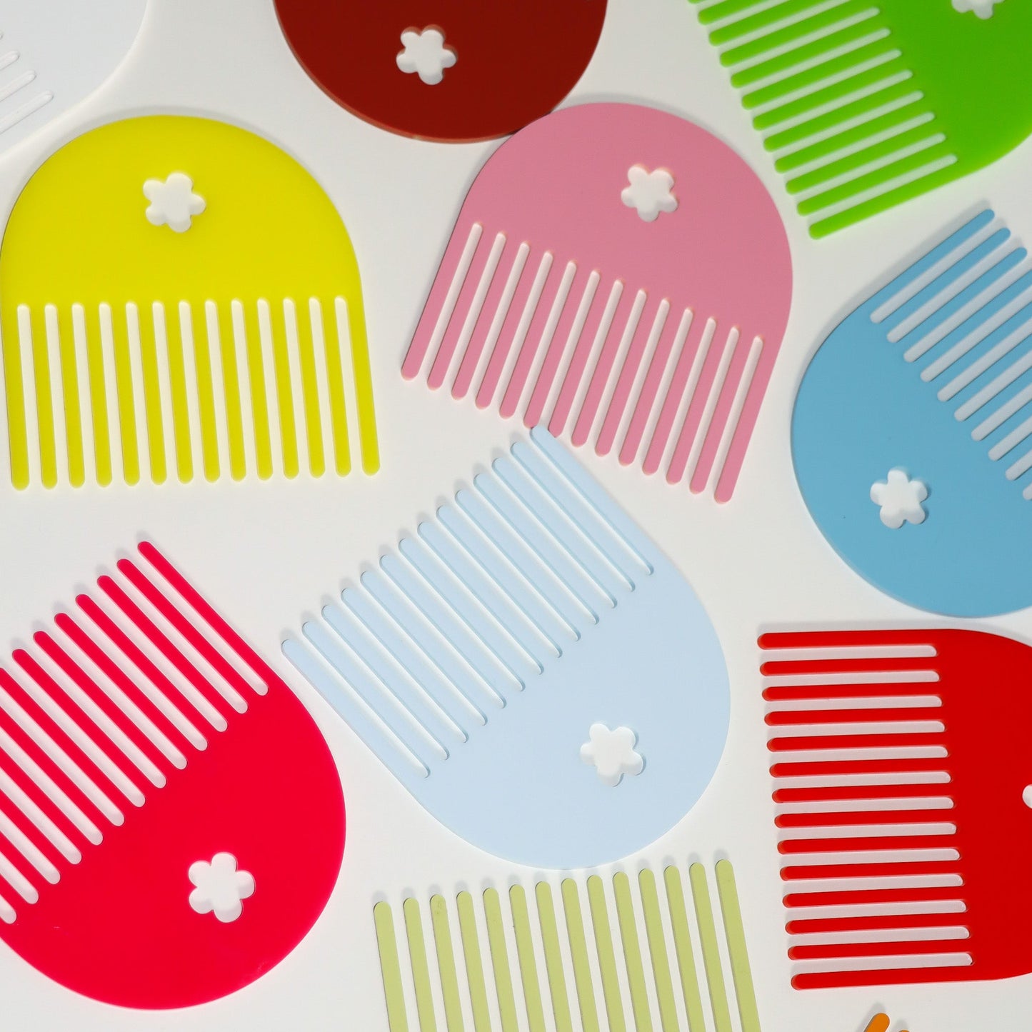 Lemon Yellow Comb