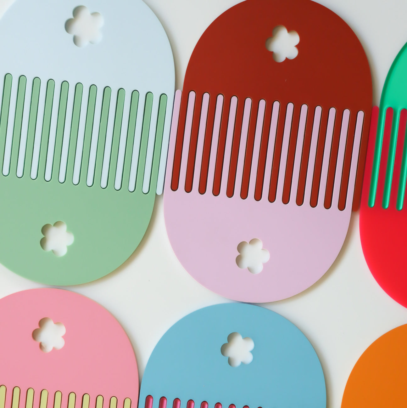 Baby Blue Comb