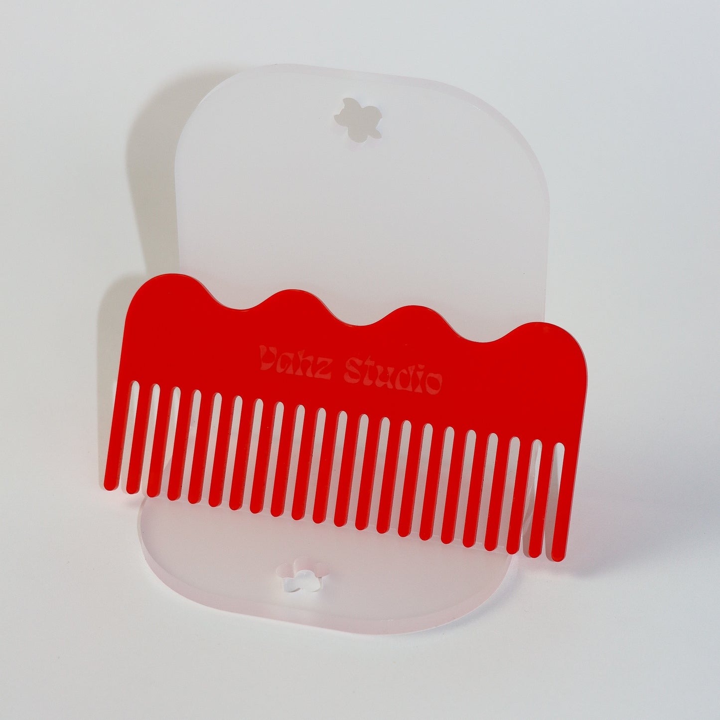 Large Wavy Comb, Cherry Red