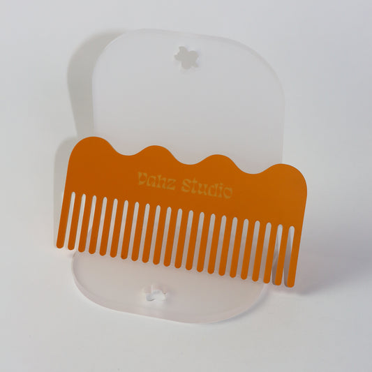 Large Wavy Comb, Turmeric